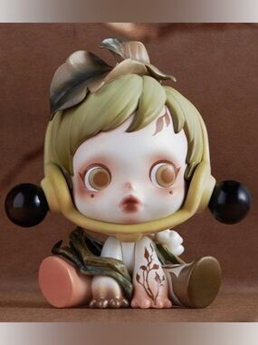POP MART x SKULLPANDA Ink Plum Blossom- The Forest